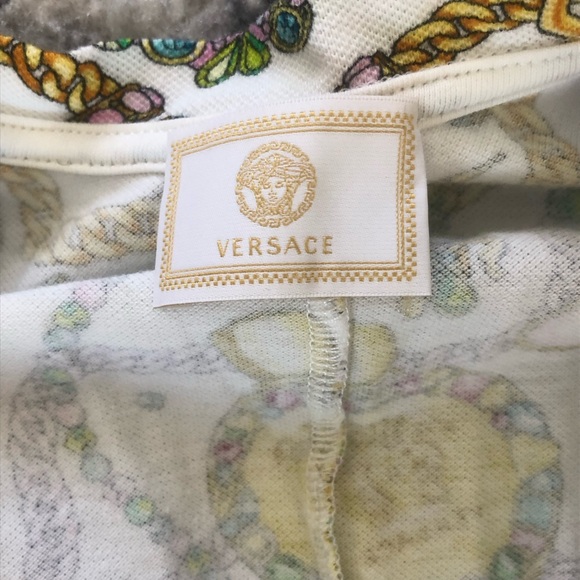 Versace baby onesie - Picture 5 of 7